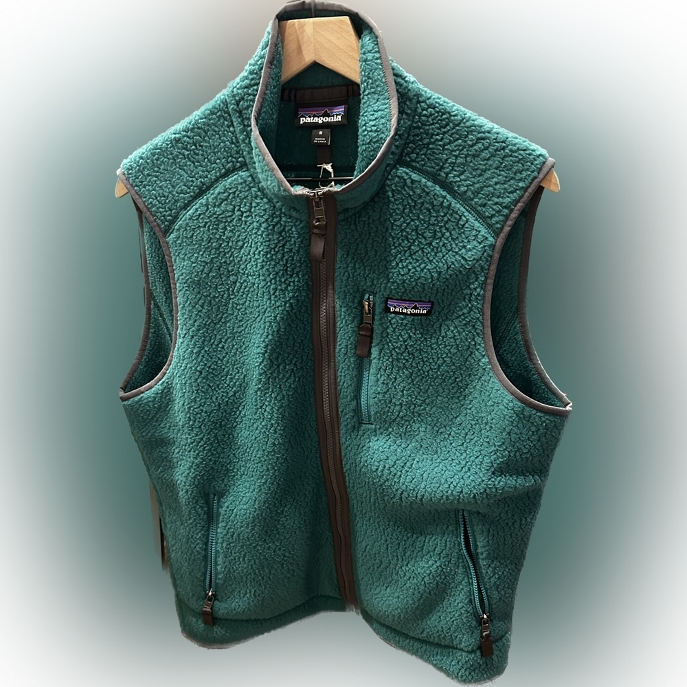 Patagonia NWT men’s Medium vest